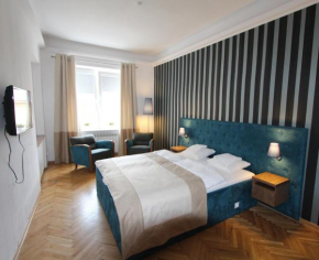Гостиница Hostel Chmielna 5 Rooms & Apartments  Варшава